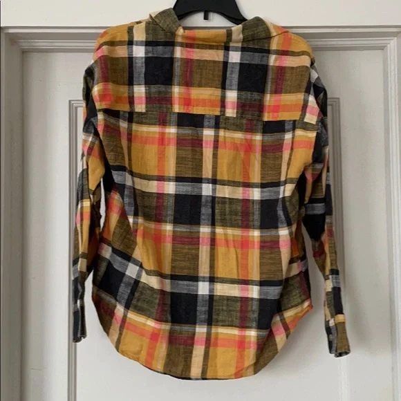 NWOT! American Eagle Yellow Flannel! - Picture 3 of 4